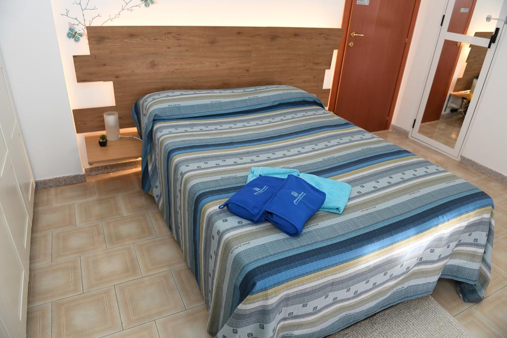 B&B Il Canto Del Mare Pulsano Exterior photo